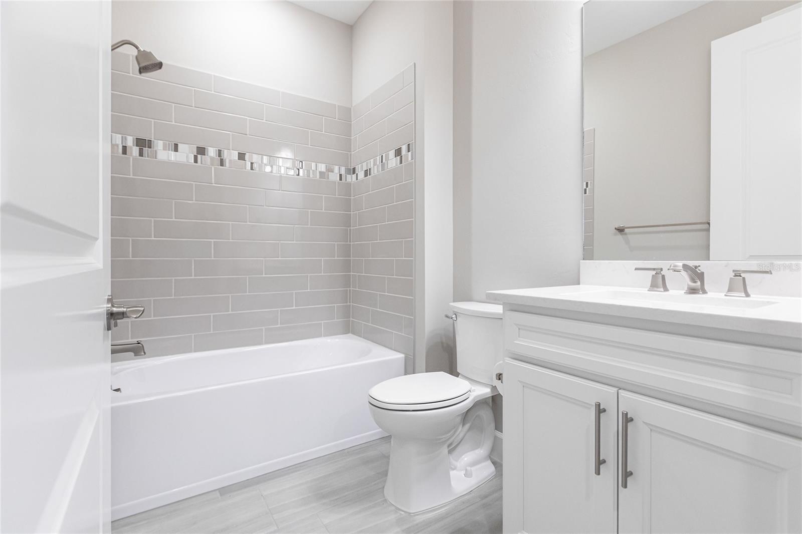 Image 31 of 44 For 5658 Silverside Pine Court