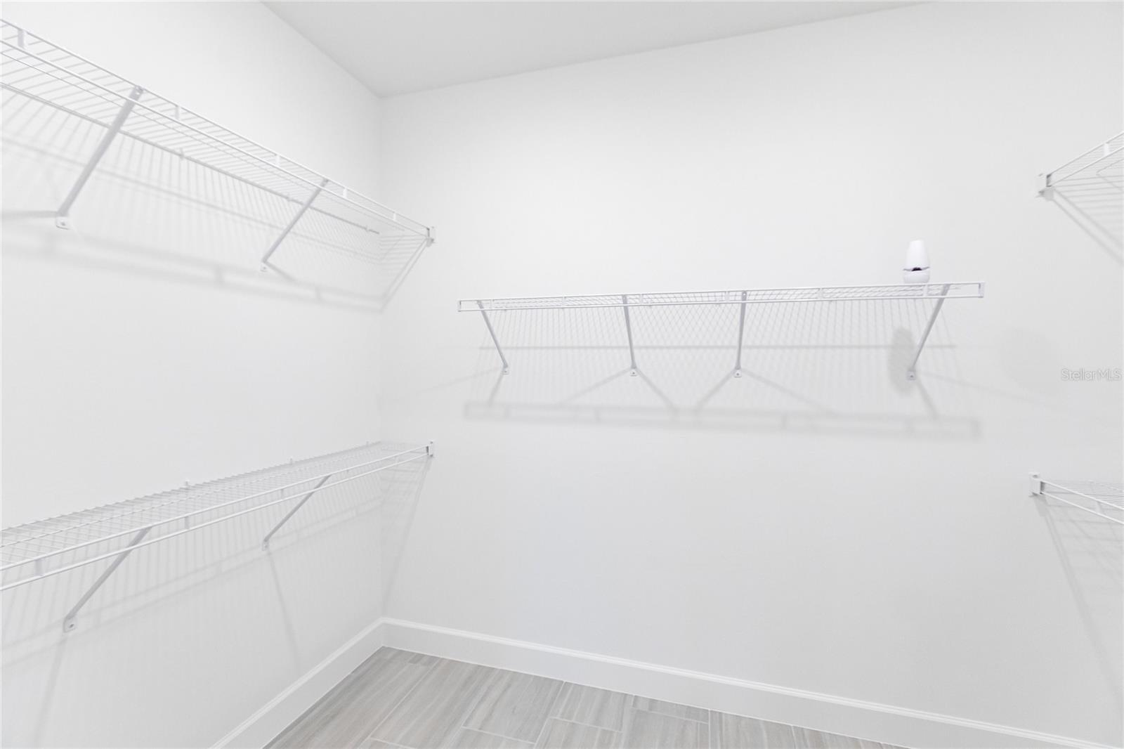 Image 35 of 44 For 5658 Silverside Pine Court