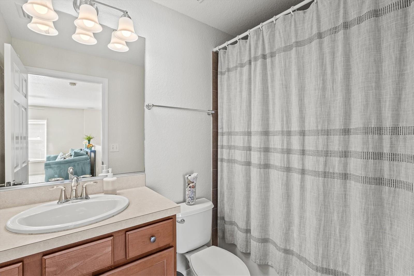 Image 35 of 90 For 7121 Chatum Light Run