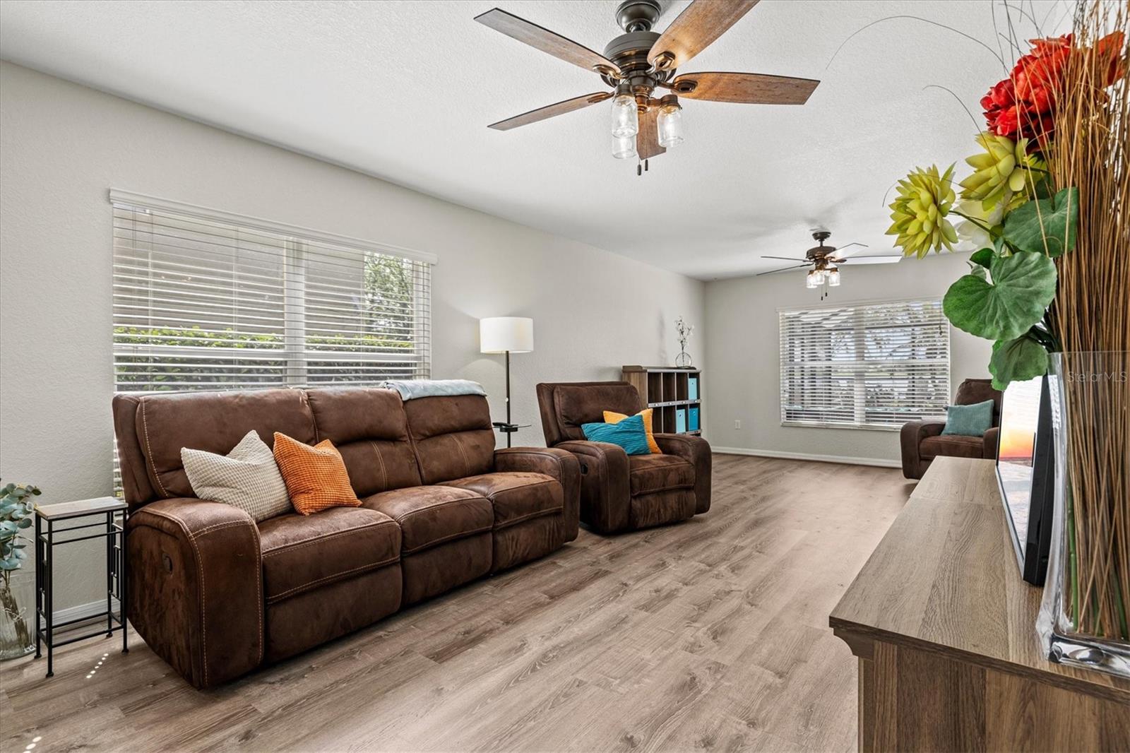 Image 9 of 90 For 7121 Chatum Light Run