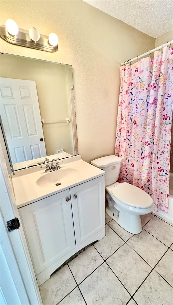 Image 5 of 16 For 9271 Tacoma Avenue B