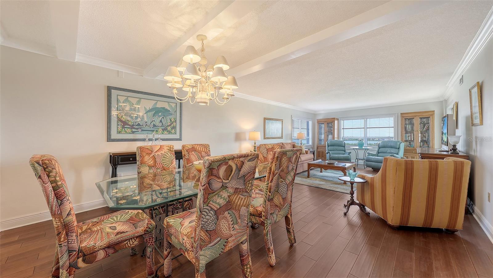 Image 6 of 69 For 9393 Midnight Pass Road P4