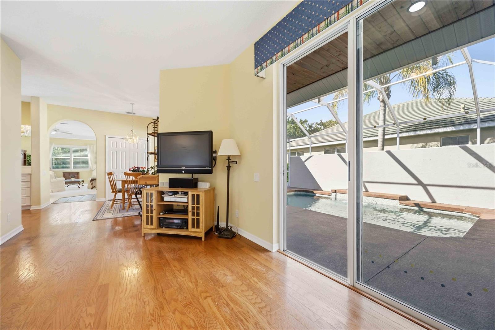 Image 17 of 48 For 3011 Woodland Fern Drive