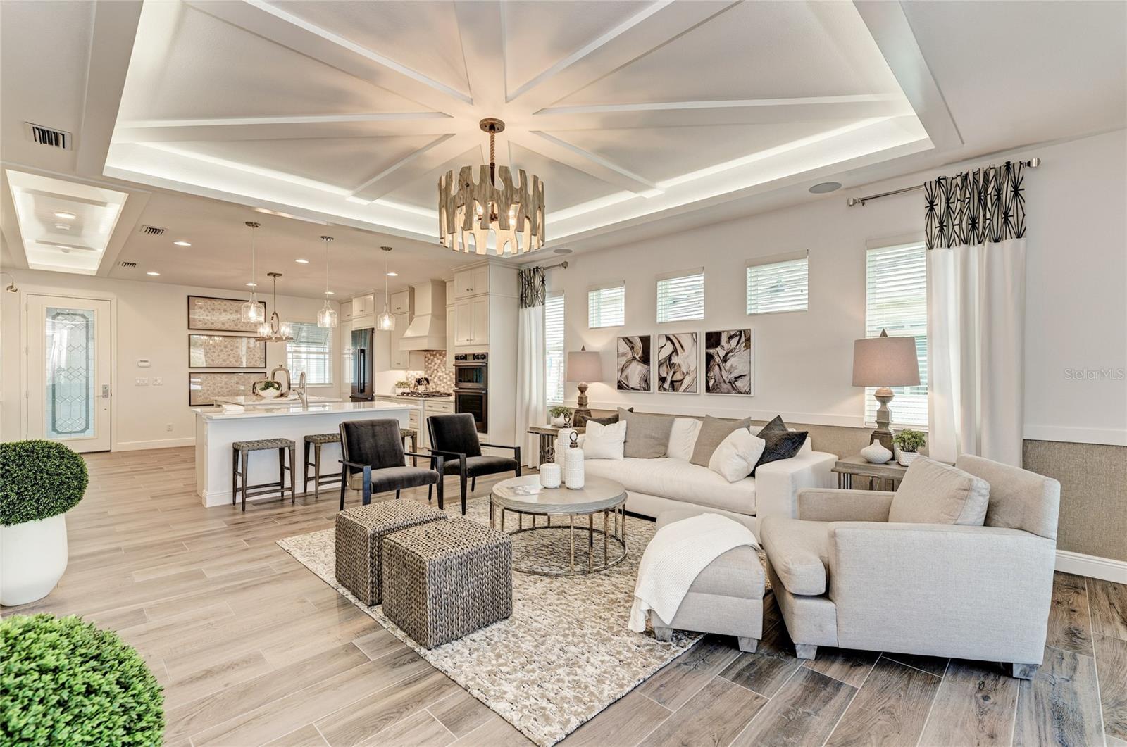 Image 12 of 35 For 260 Van Gogh Cove