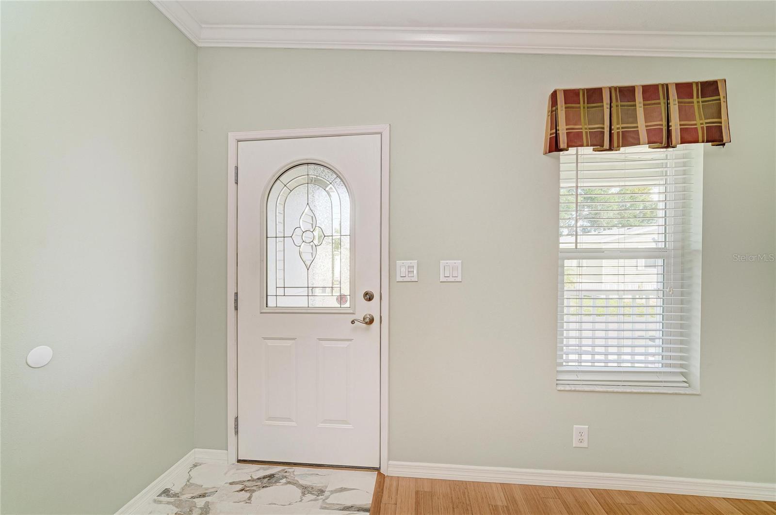 Image 11 of 66 For 5316 53rd Avenue E A23