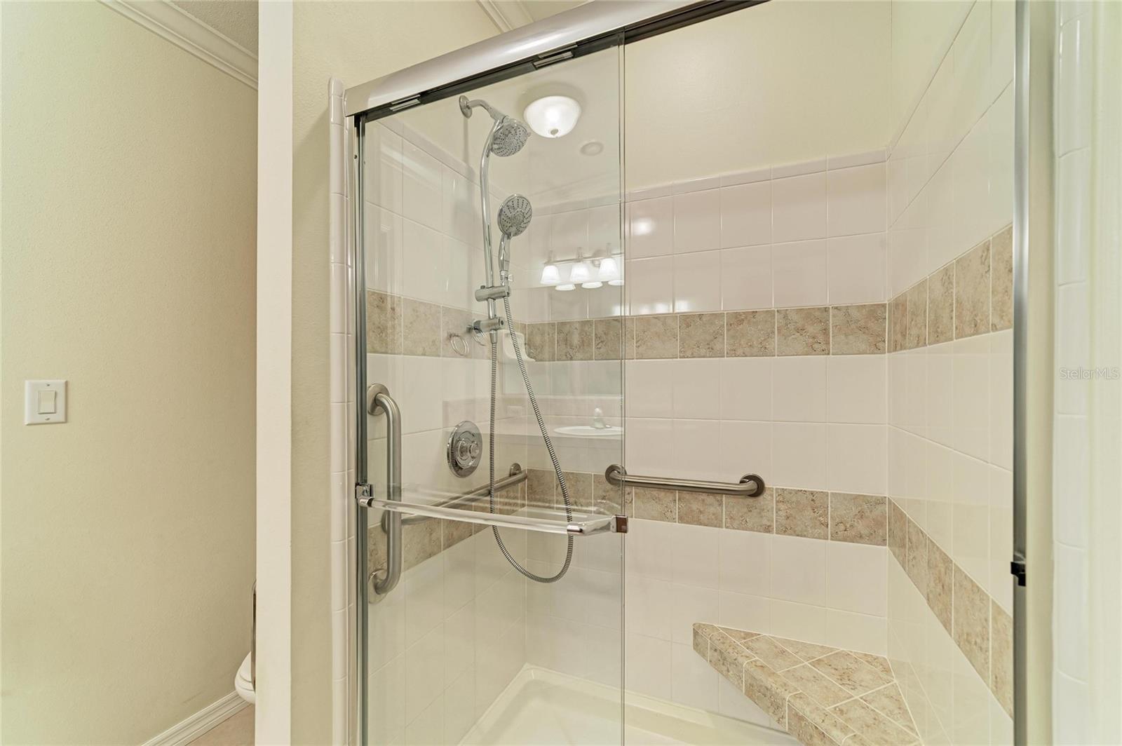 Image 32 of 66 For 5316 53rd Avenue E A23