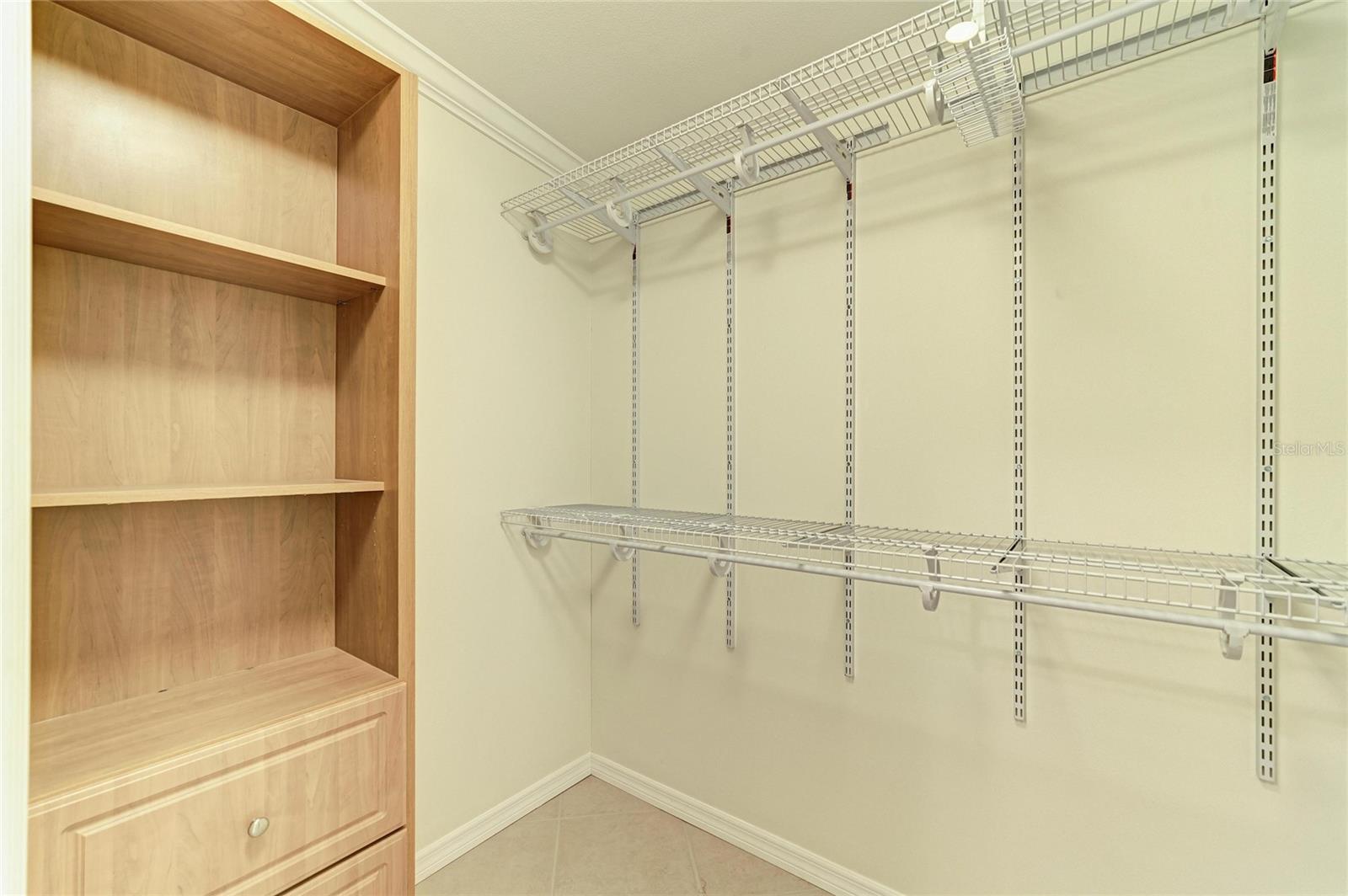 Image 33 of 66 For 5316 53rd Avenue E A23