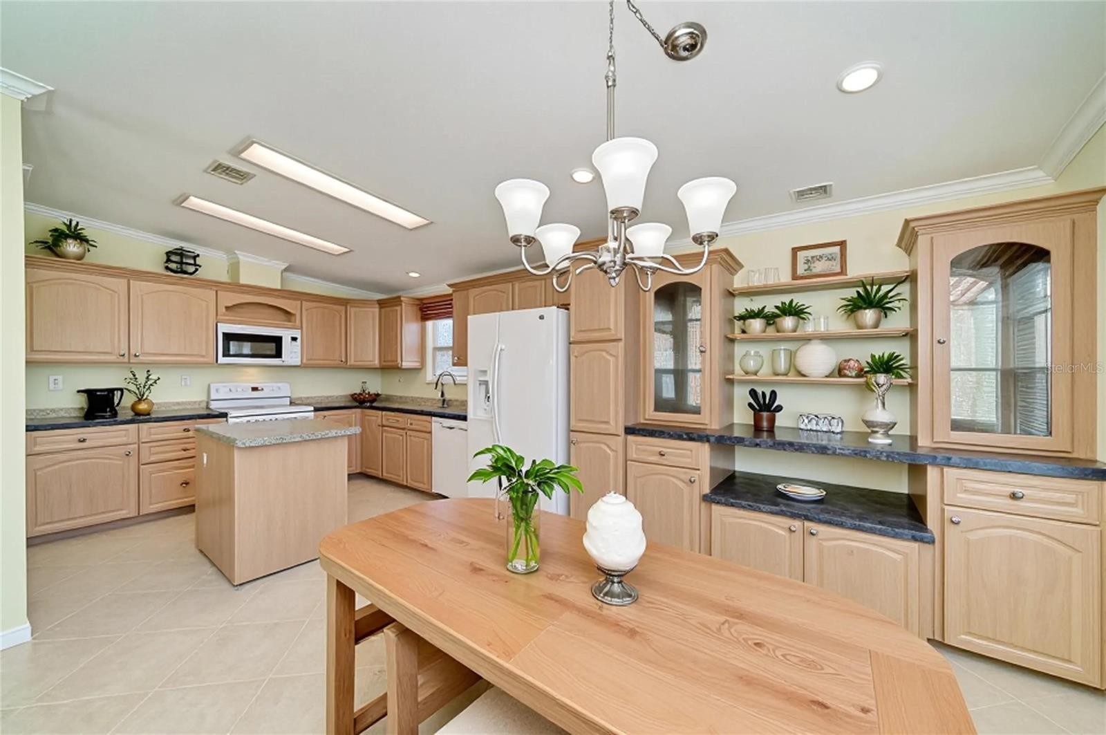 Image 4 of 66 For 5316 53rd Avenue E A23