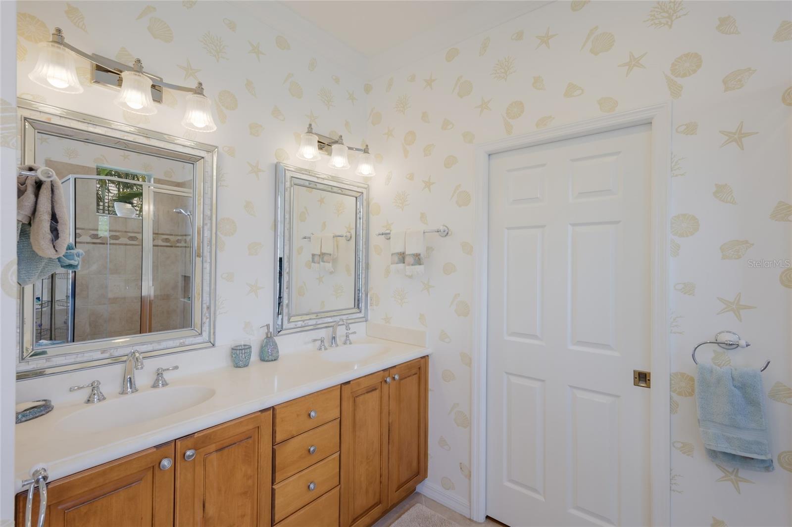 Image 22 of 51 For 11709 Strandhill Court