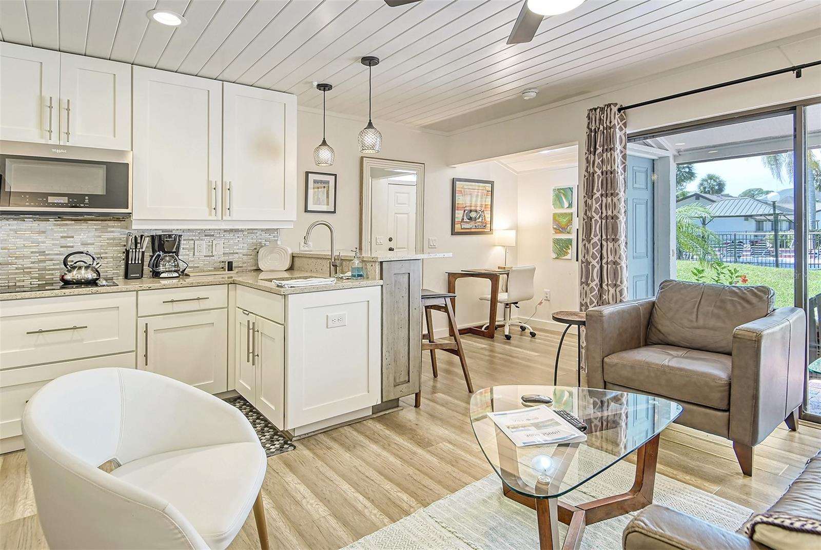 Image 7 of 60 For 3545 Longmeadow  23