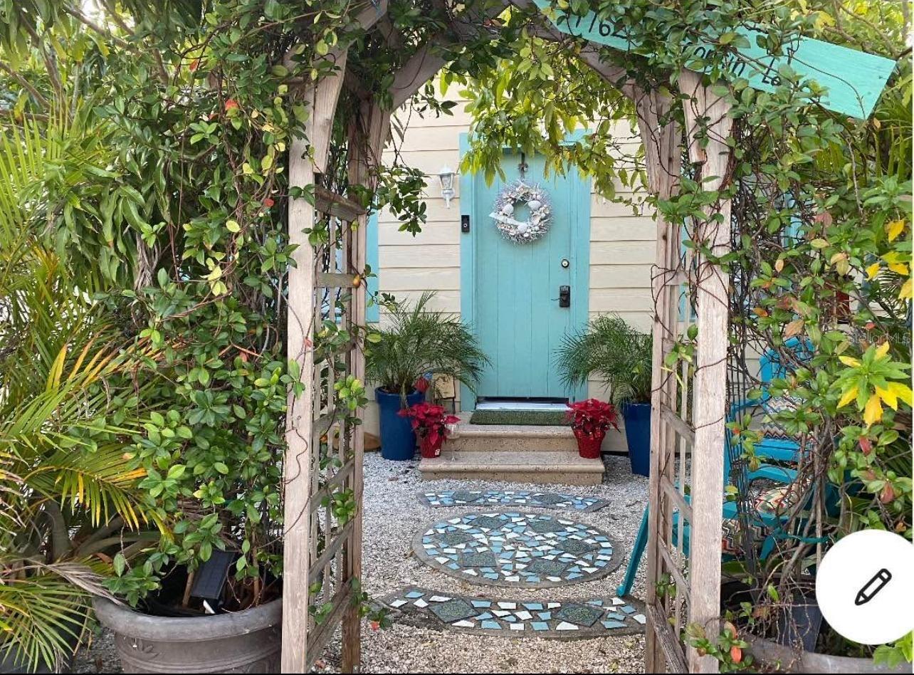 Image 4 of 66 For 1760 Wisconsin Lane