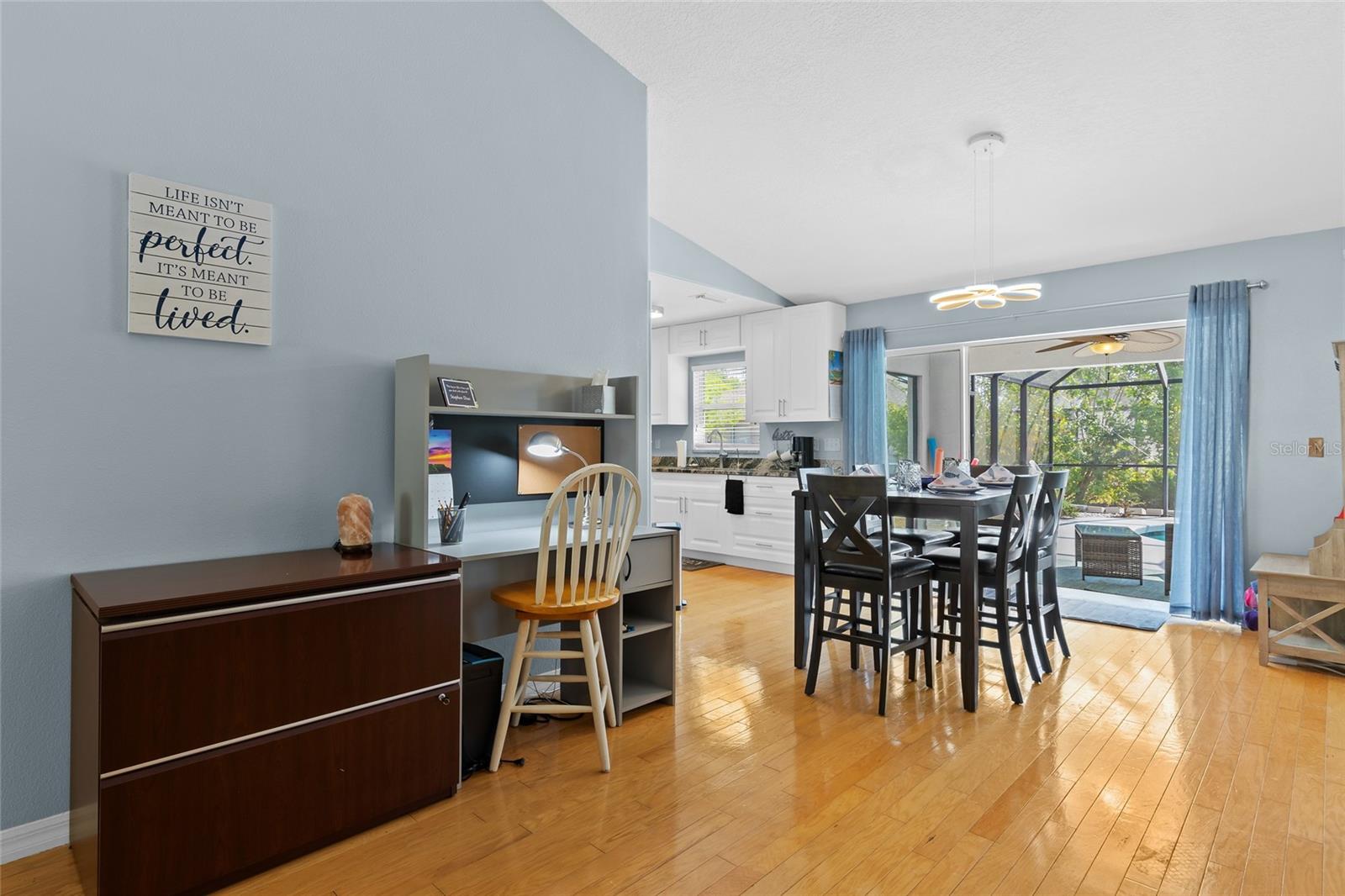 Image 12 of 37 For 2718 Feiffer Circle