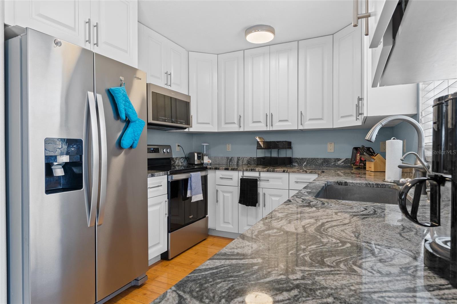 Image 16 of 37 For 2718 Feiffer Circle