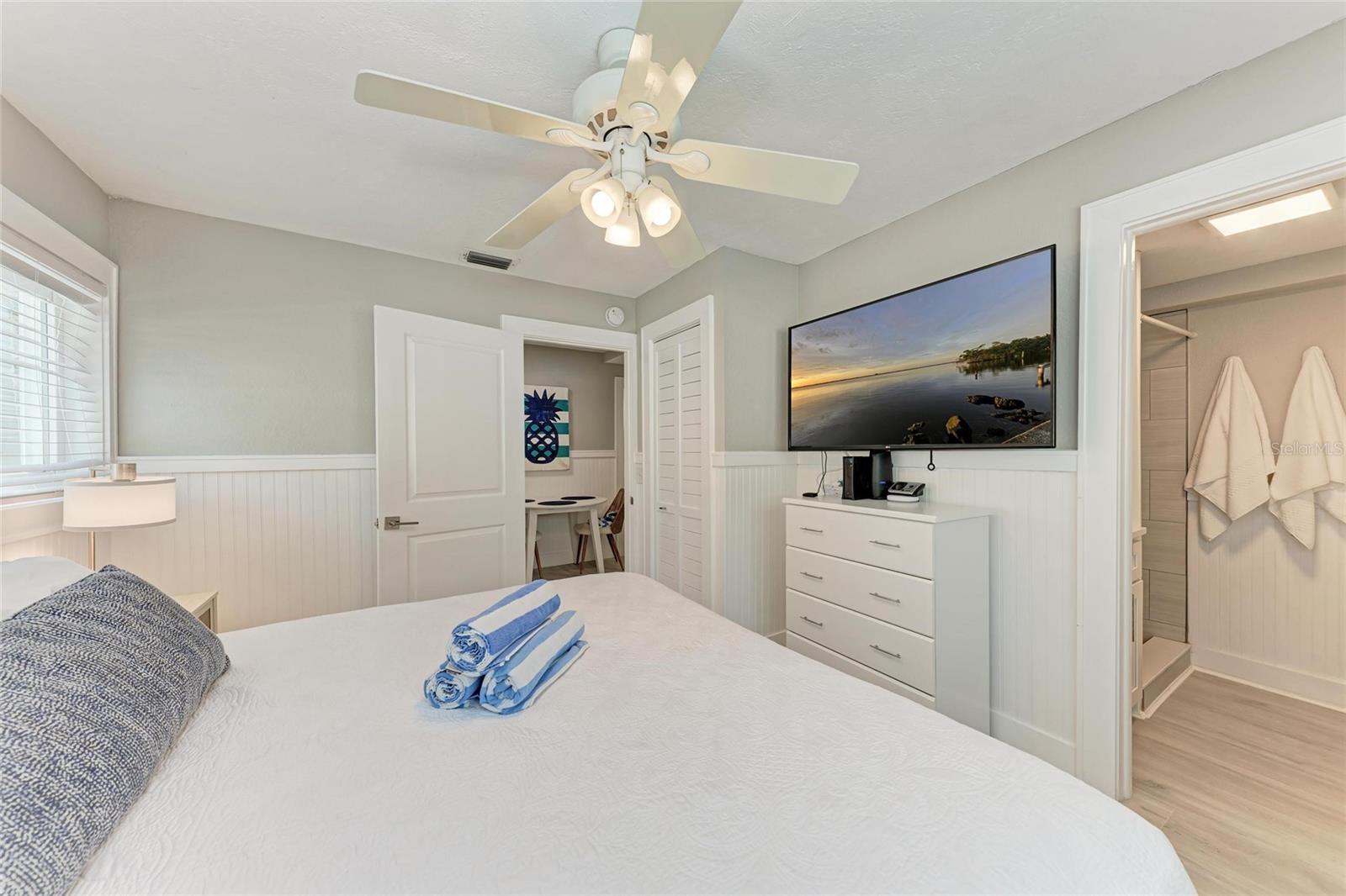 Image 16 of 34 For 101 25th Street N 1