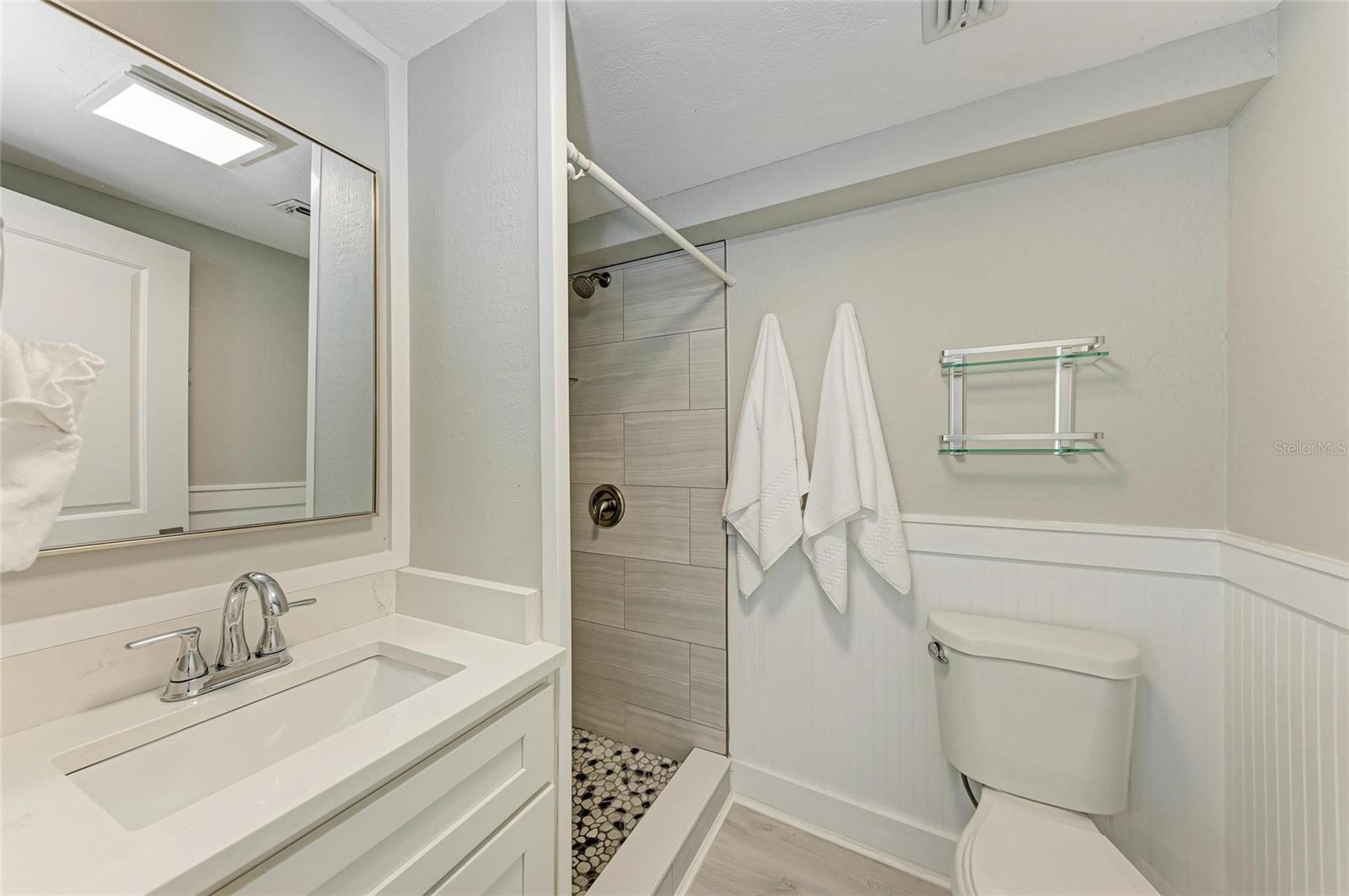 Image 17 of 34 For 101 25th Street N 1