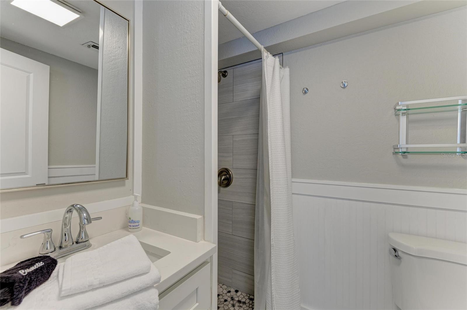 Image 18 of 34 For 101 25th Street N 1