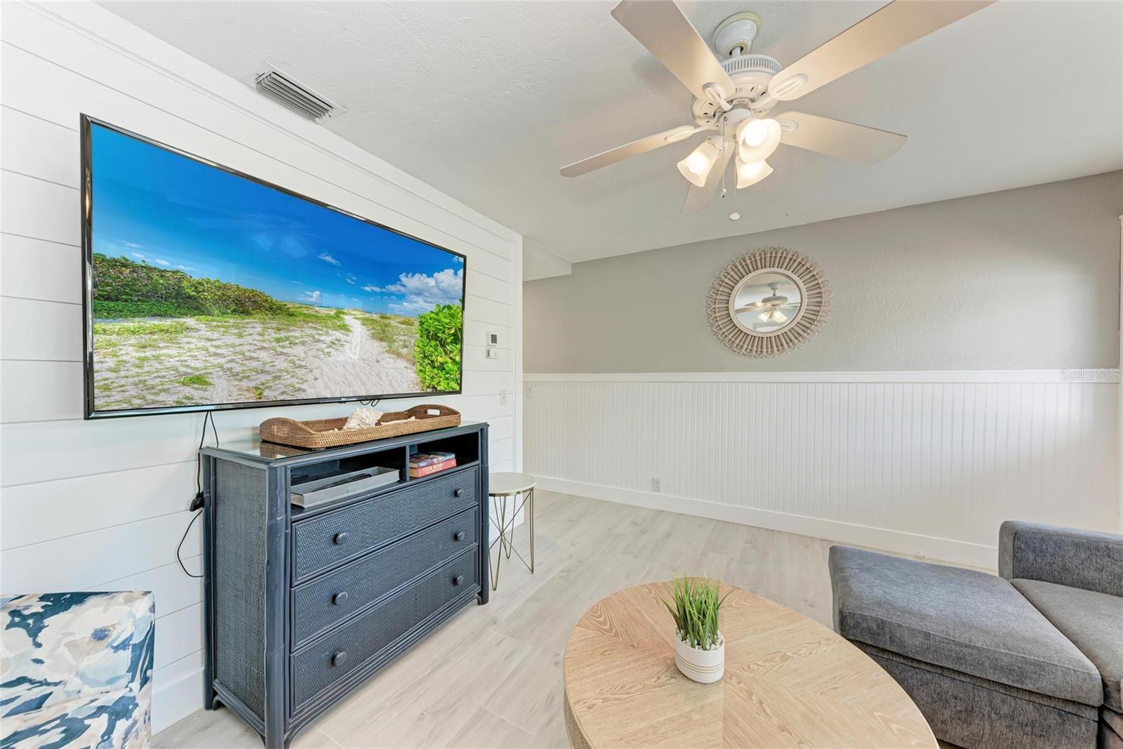 Image 9 of 34 For 101 25th Street N 1