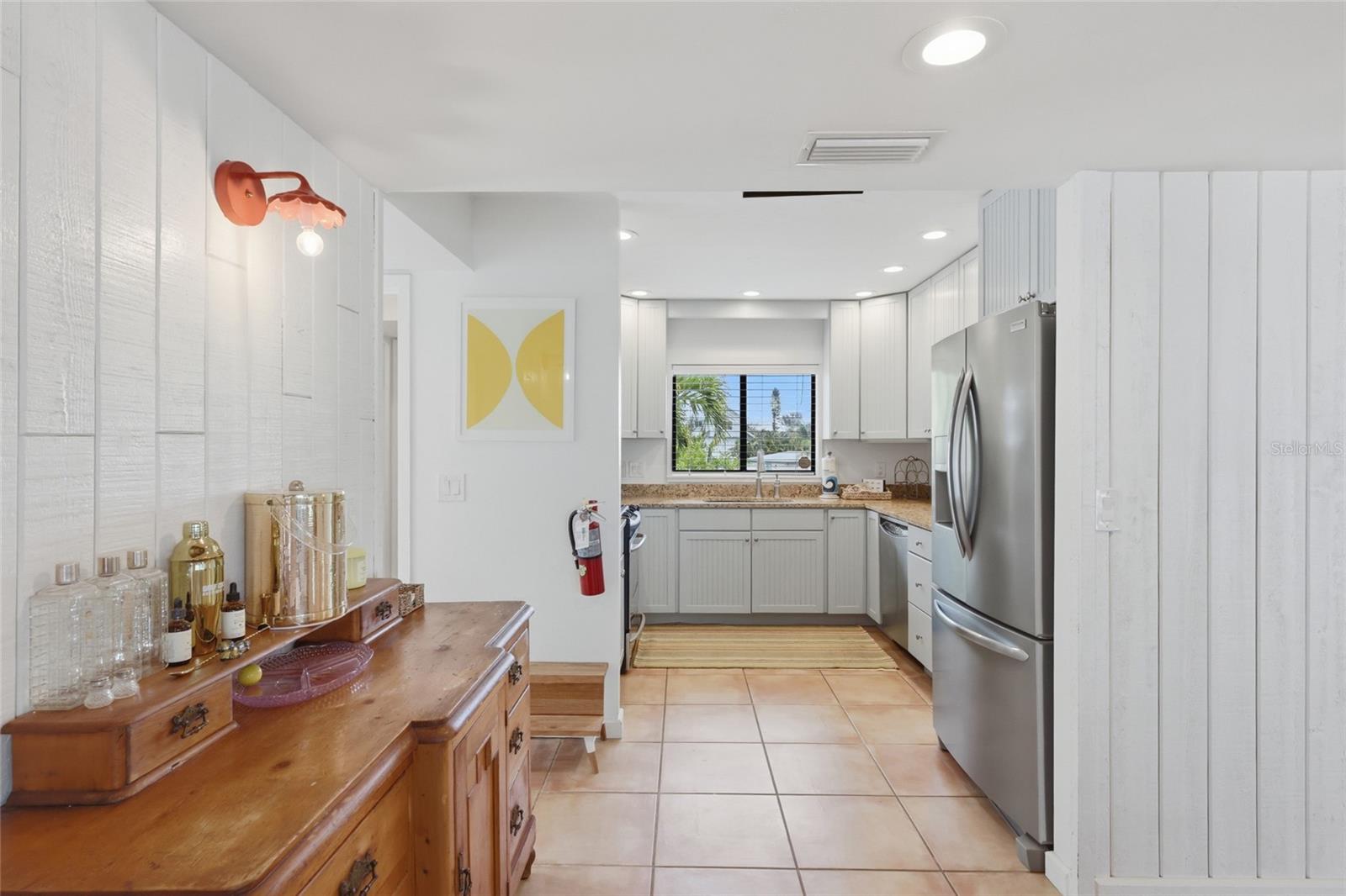 Image 13 of 44 For 727 Jacaranda Road