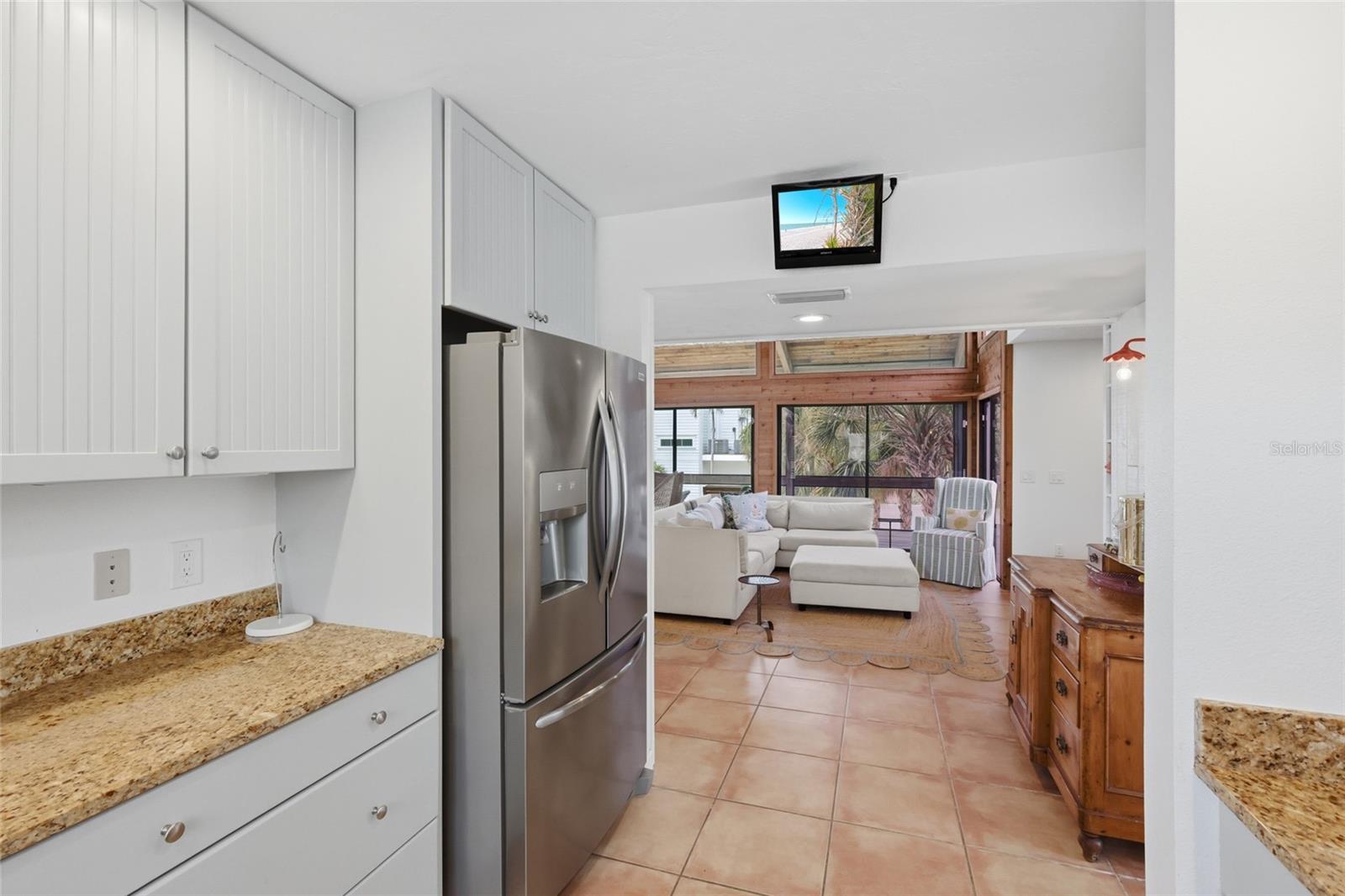 Image 16 of 44 For 727 Jacaranda Road