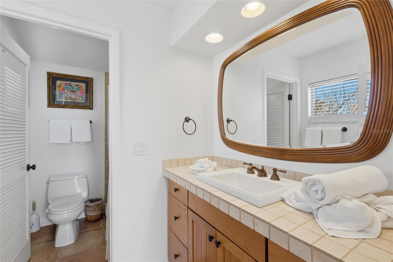 Image 29 of 44 For 727 Jacaranda Road