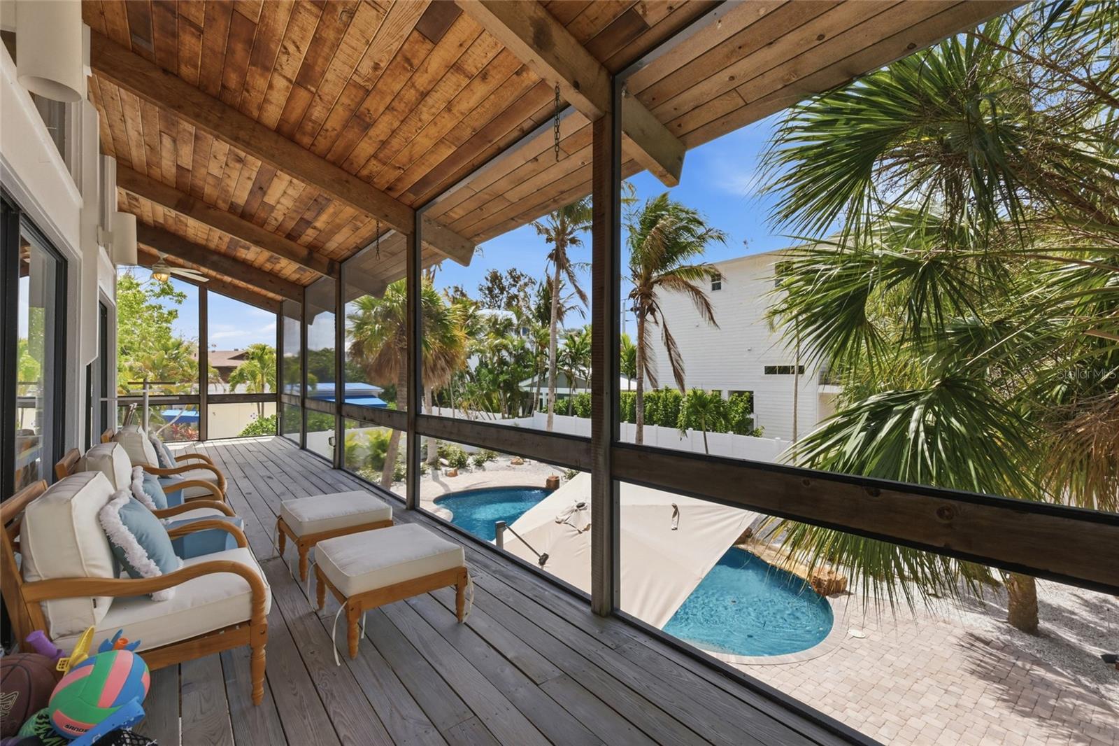 Image 35 of 44 For 727 Jacaranda Road