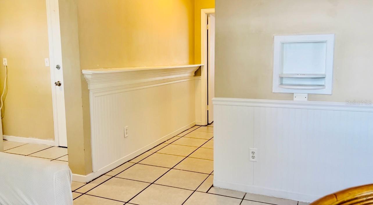 Listing photo id 27 for 1761 Siesta Drive