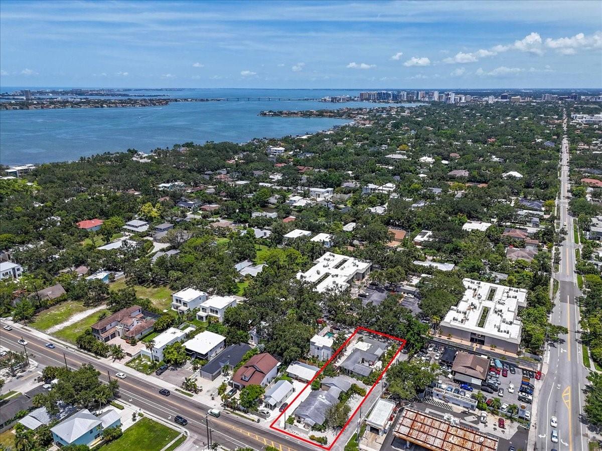 Listing photo id 34 for 1761 Siesta Drive