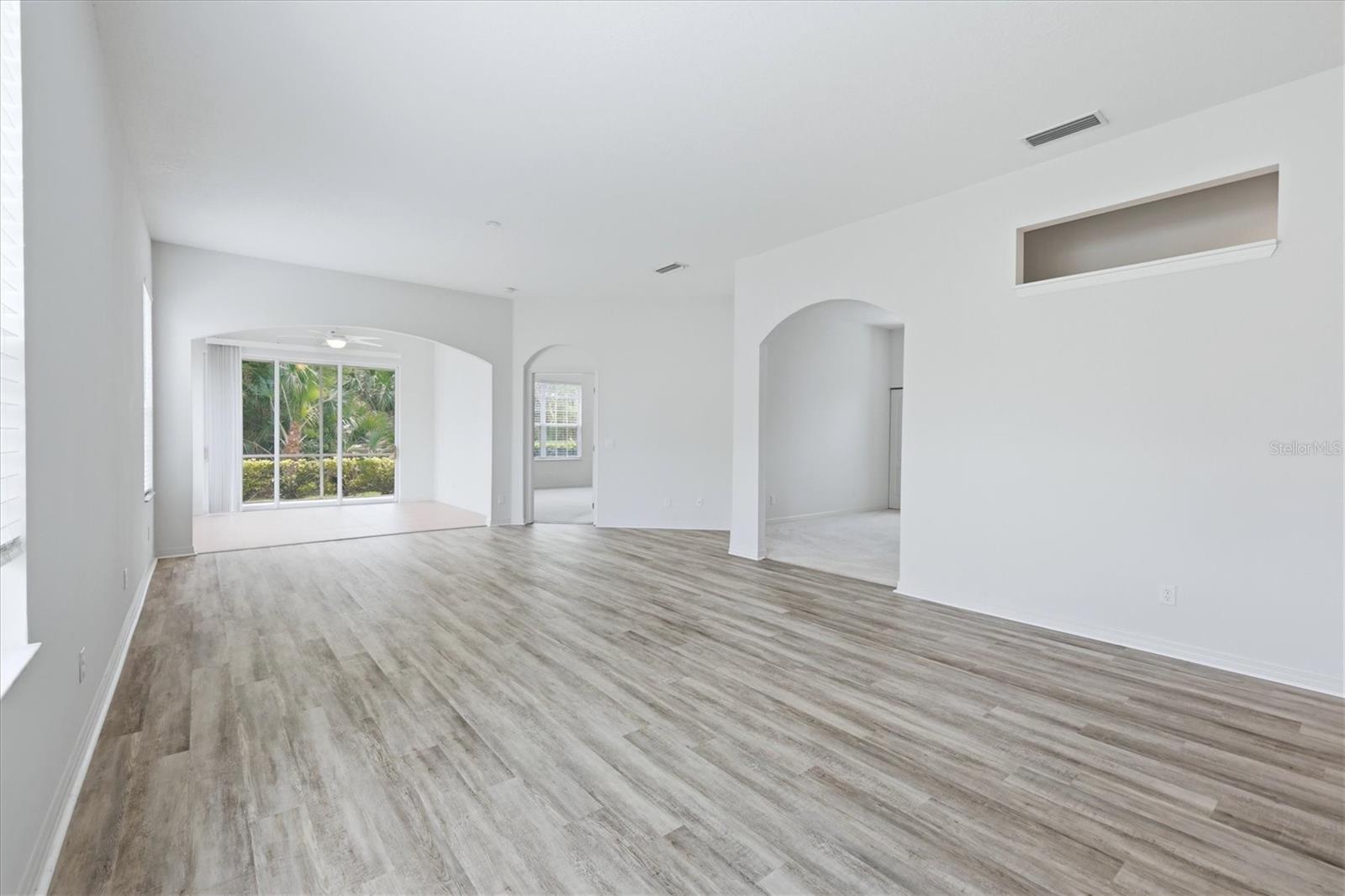 Image 18 of 52 For 1622 Monarch Drive 1622