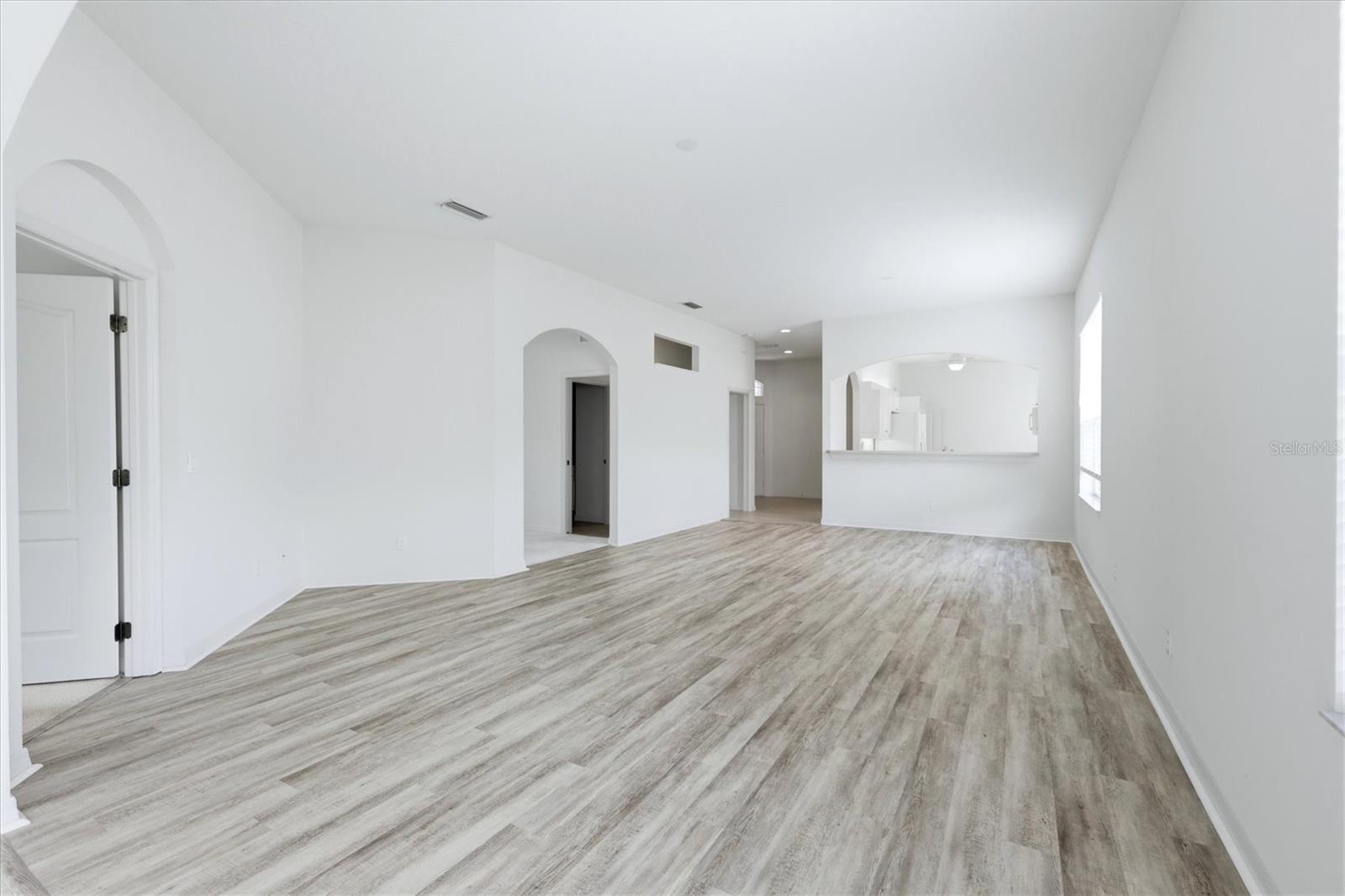 Image 19 of 52 For 1622 Monarch Drive 1622