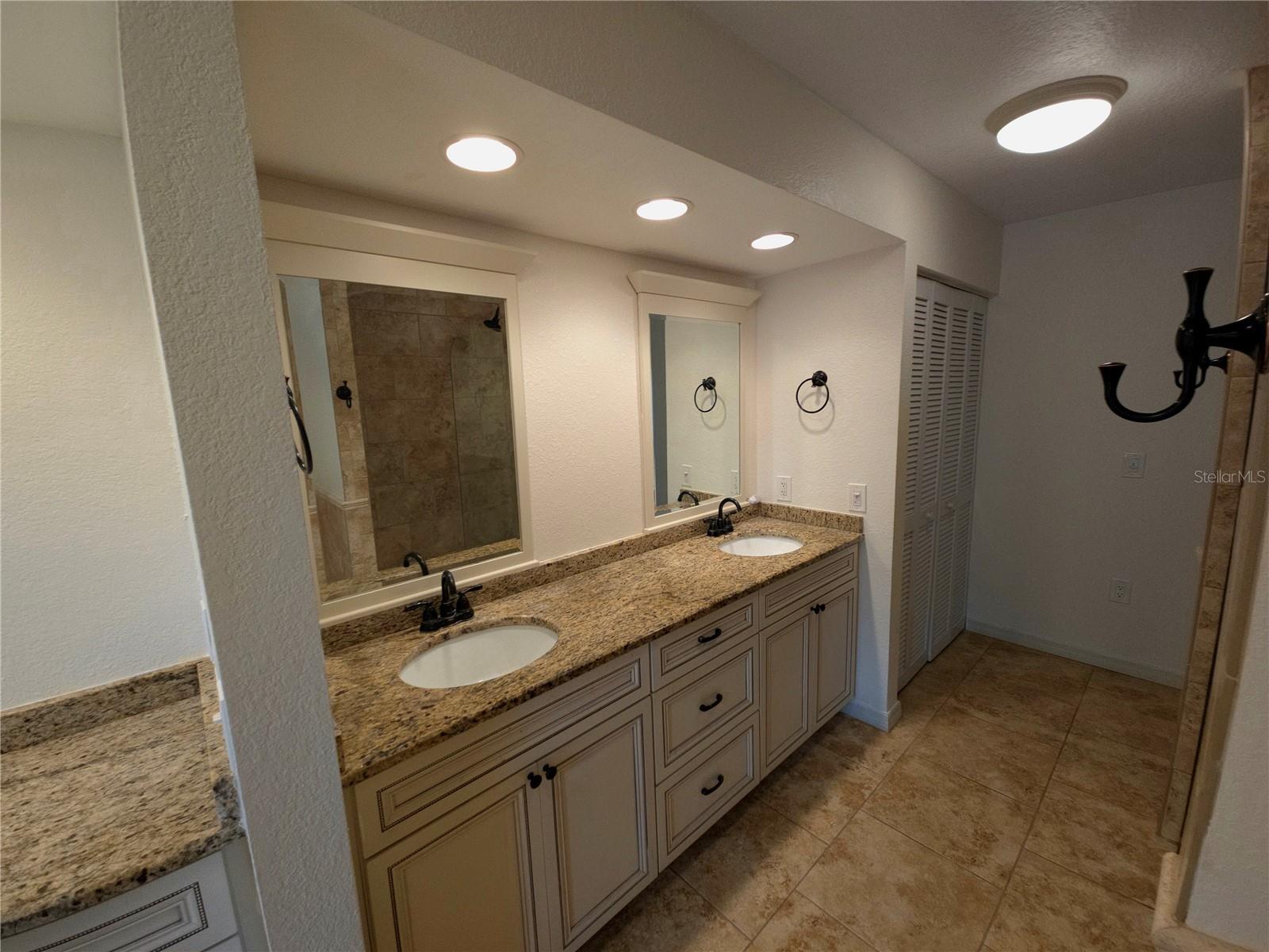 Image 25 of 50 For 3407 Falcon Pl