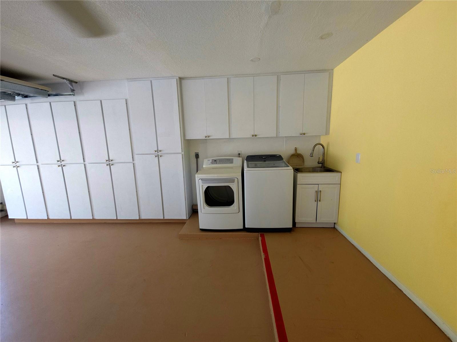 Image 34 of 50 For 3407 Falcon Pl