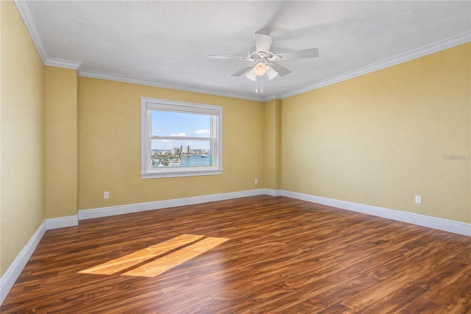 Image 13 of 18 For 435 Gulfstream Avenue 1103