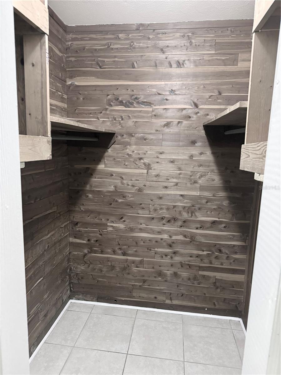 Image 19 of 29 For 2911 Pafko Drive