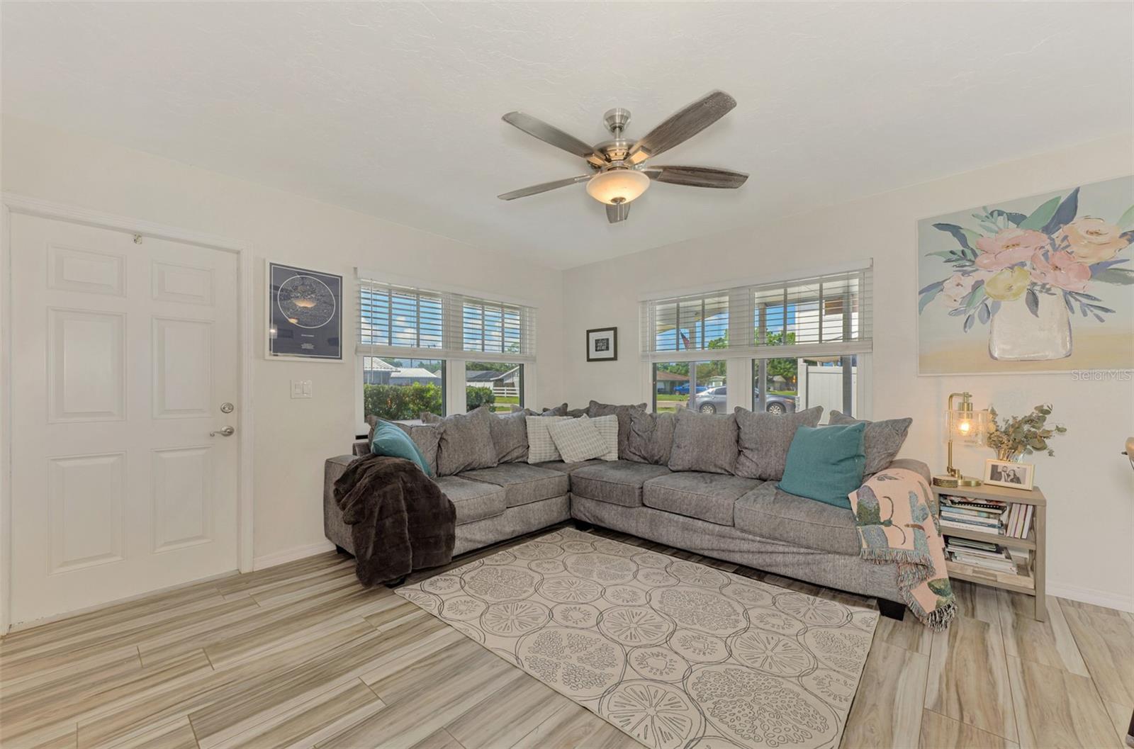 Image 12 of 56 For 5807 28th Avenue Drive E