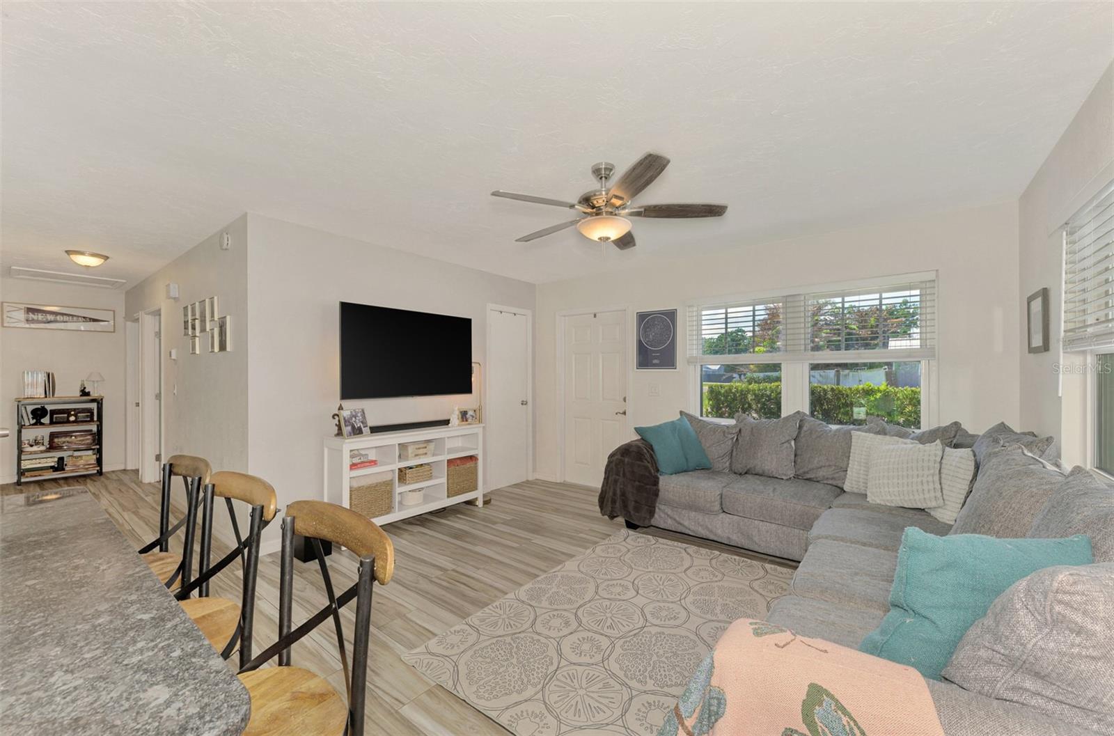 Image 13 of 56 For 5807 28th Avenue Drive E