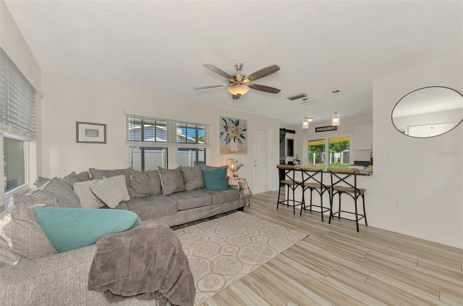 Image 15 of 56 For 5807 28th Avenue Drive E