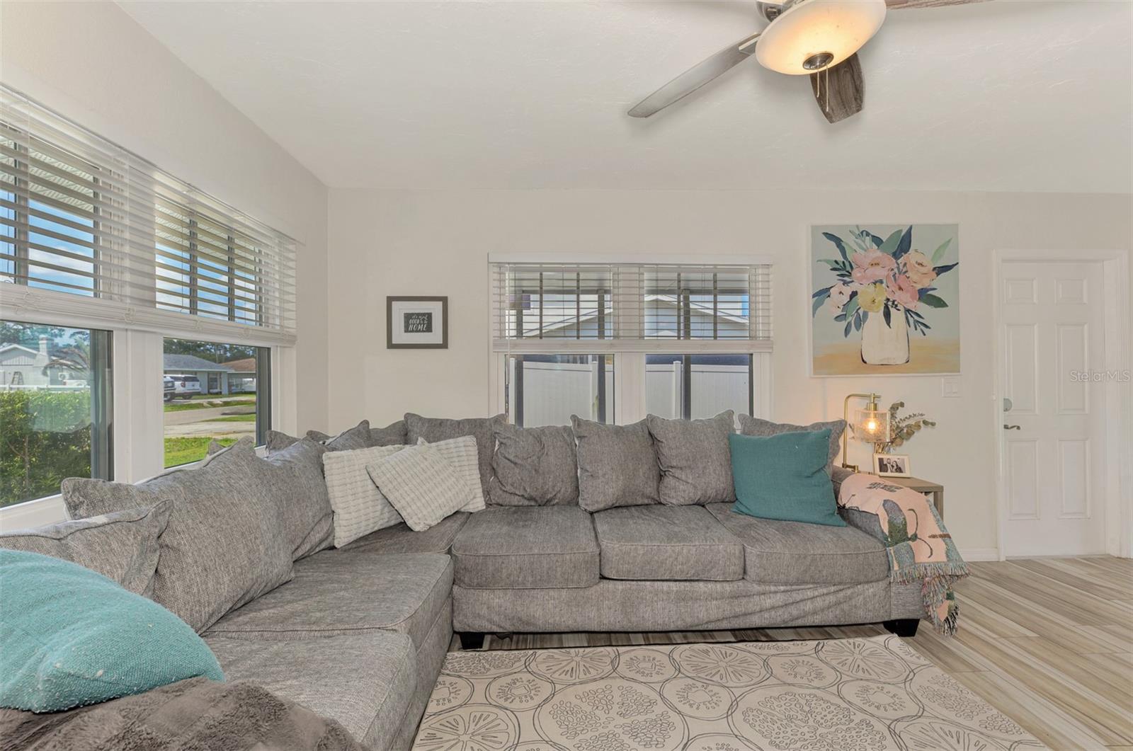 Image 16 of 56 For 5807 28th Avenue Drive E