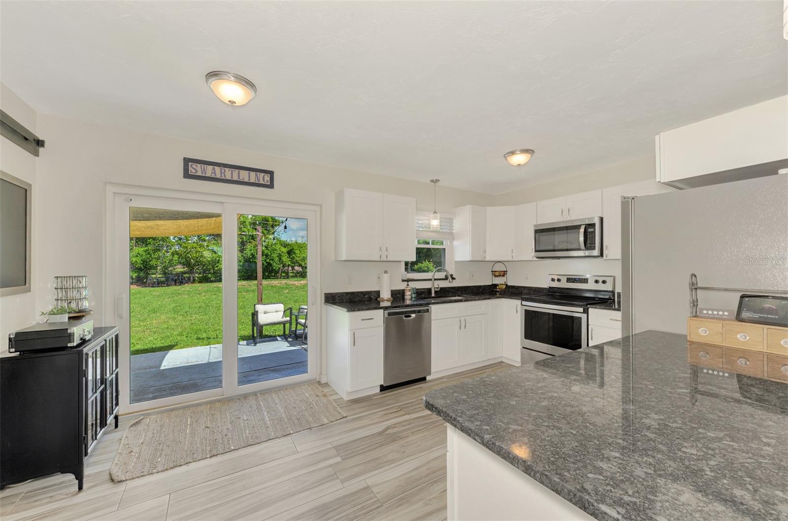 Image 21 of 56 For 5807 28th Avenue Drive E