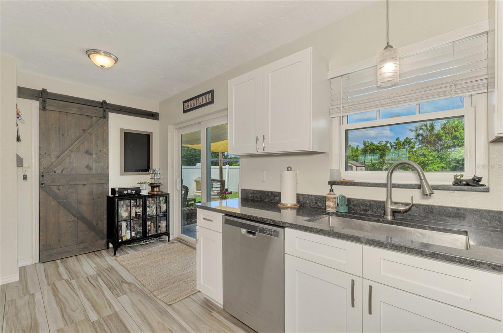 Image 25 of 56 For 5807 28th Avenue Drive E