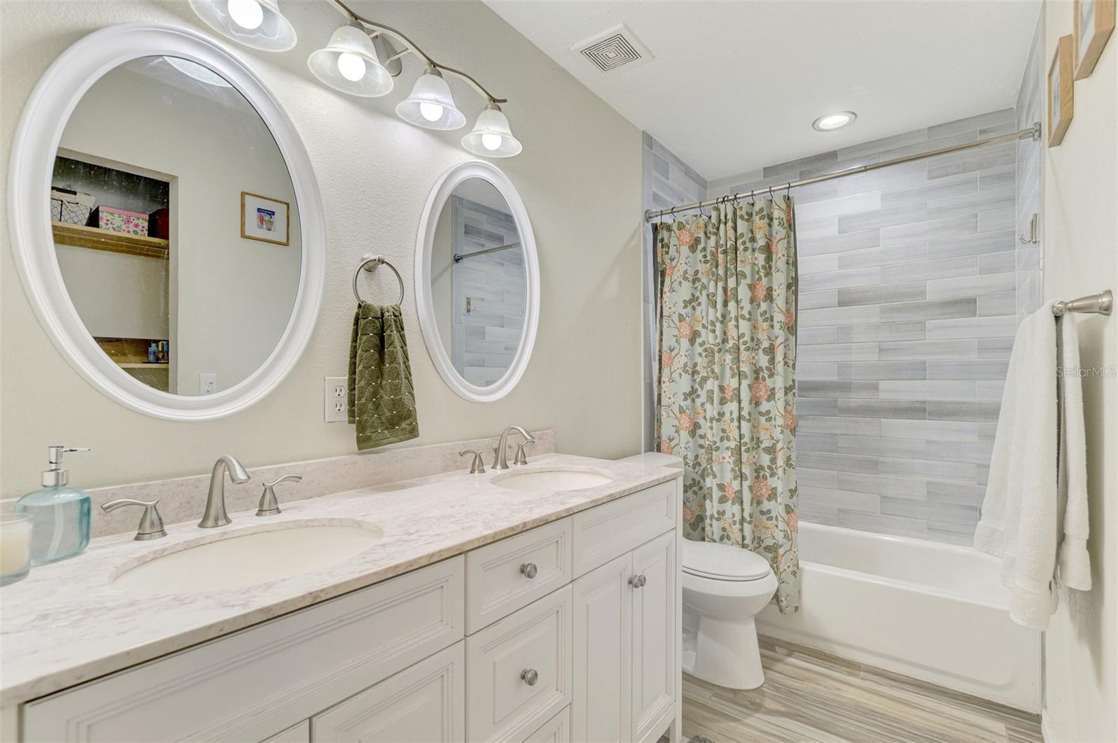 Image 34 of 56 For 5807 28th Avenue Drive E