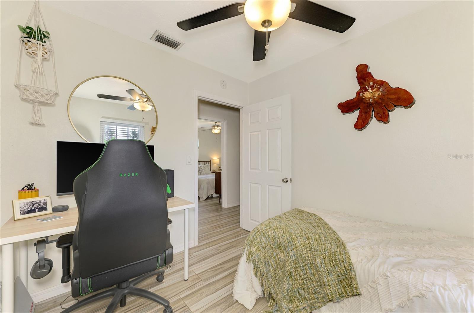 Image 36 of 56 For 5807 28th Avenue Drive E