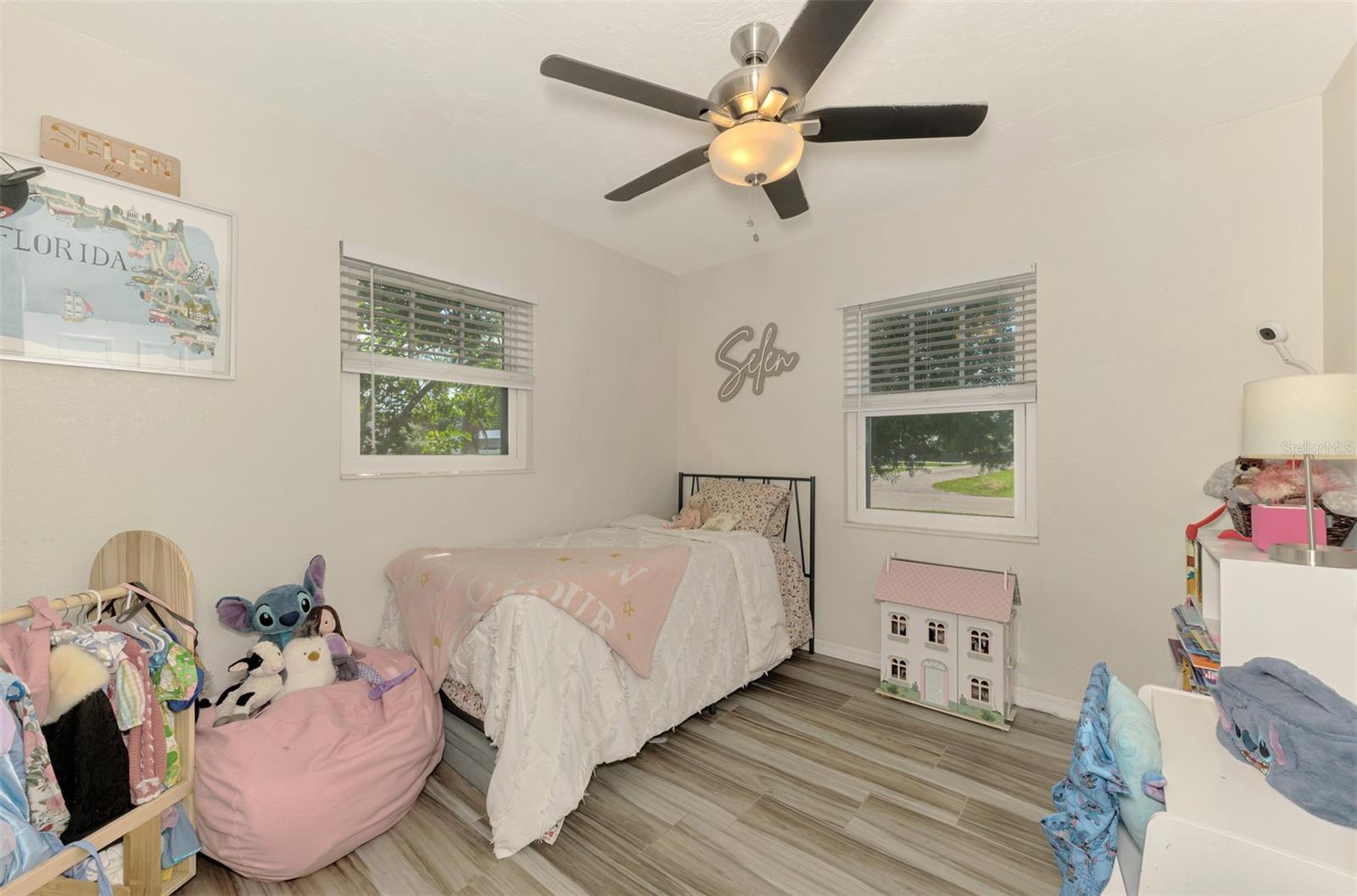 Image 37 of 56 For 5807 28th Avenue Drive E