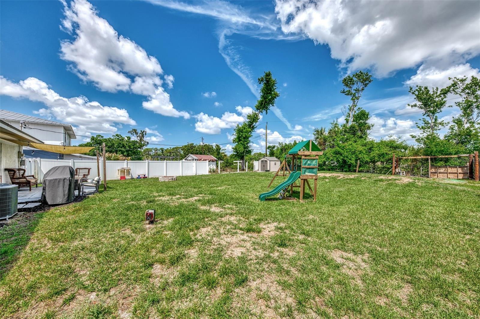 Image 45 of 56 For 5807 28th Avenue Drive E