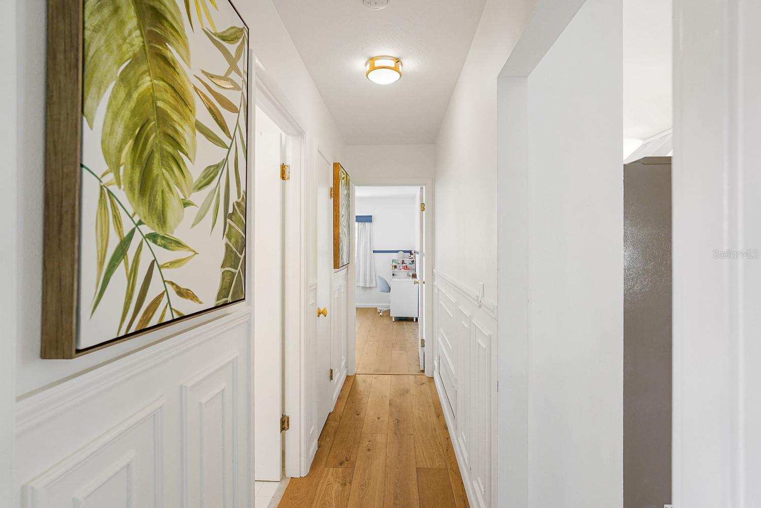 Image 26 of 37 For 216 Matisse Circle N