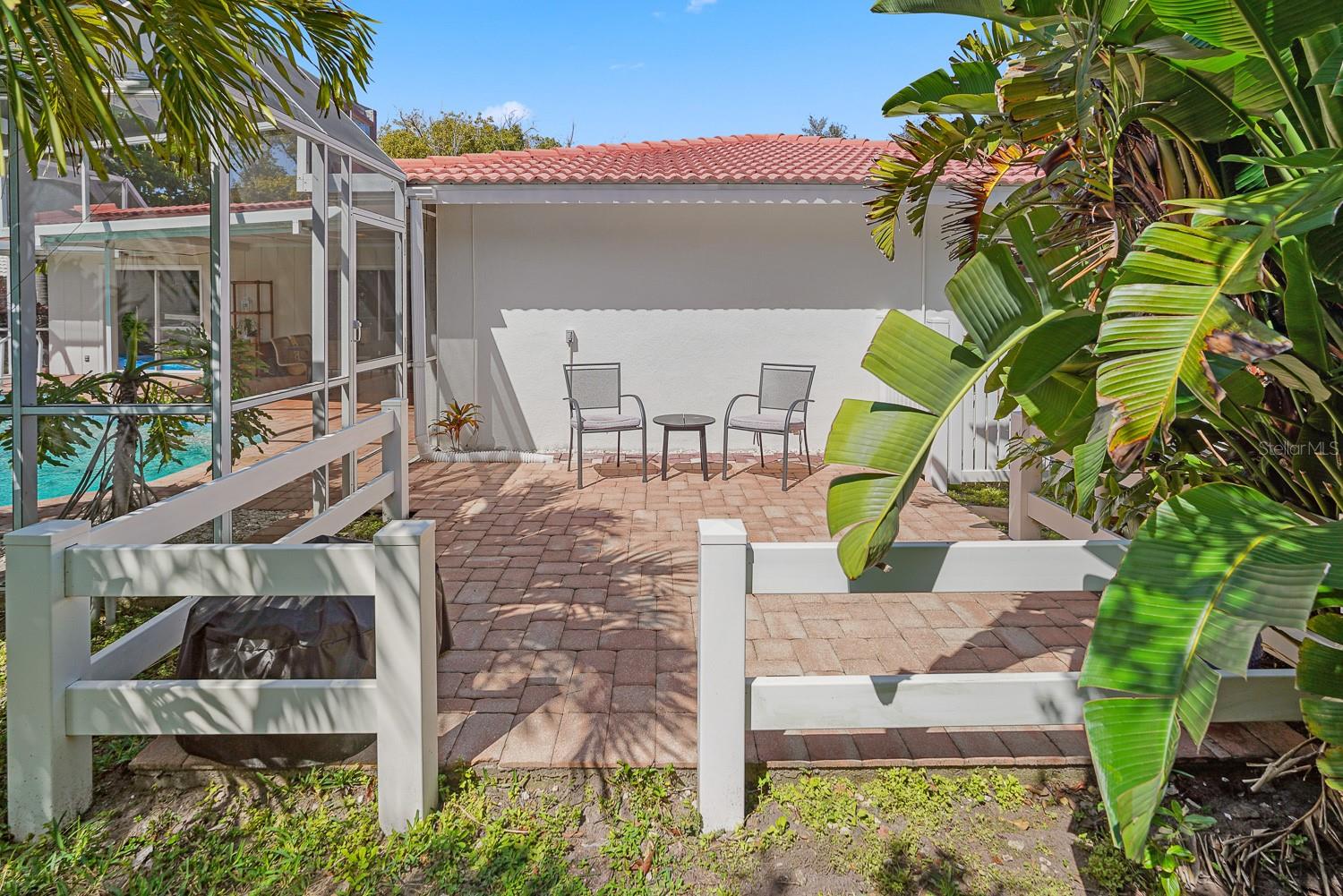 Image 35 of 37 For 216 Matisse Circle N