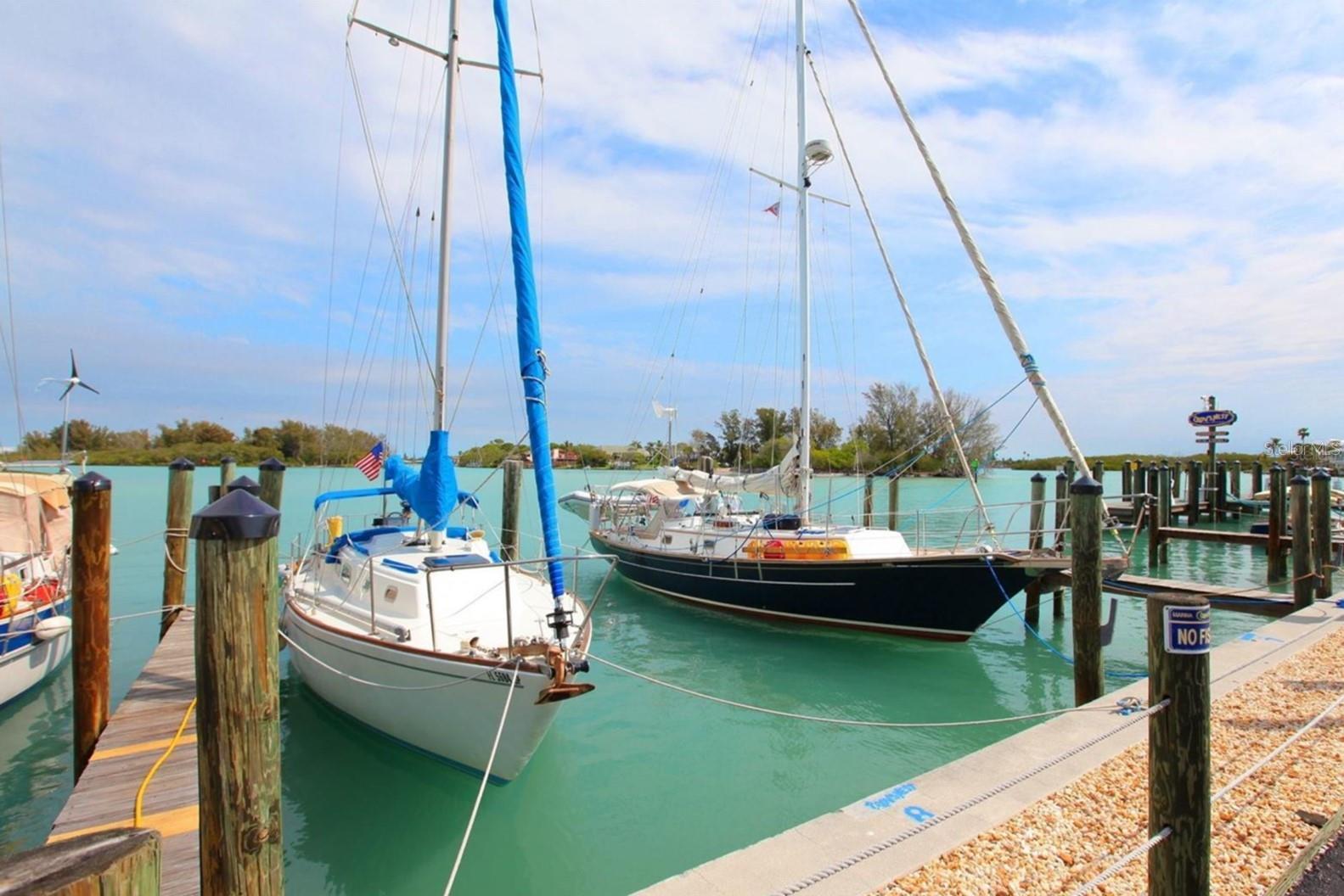 Image 27 of 33 For 208 Corelli Drive