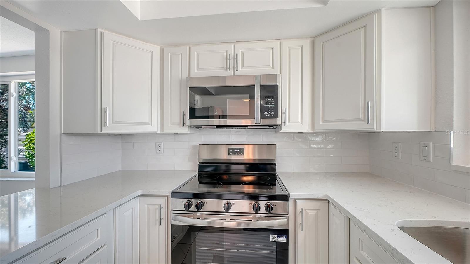 Image 12 of 72 For 554 Spanish Drive S