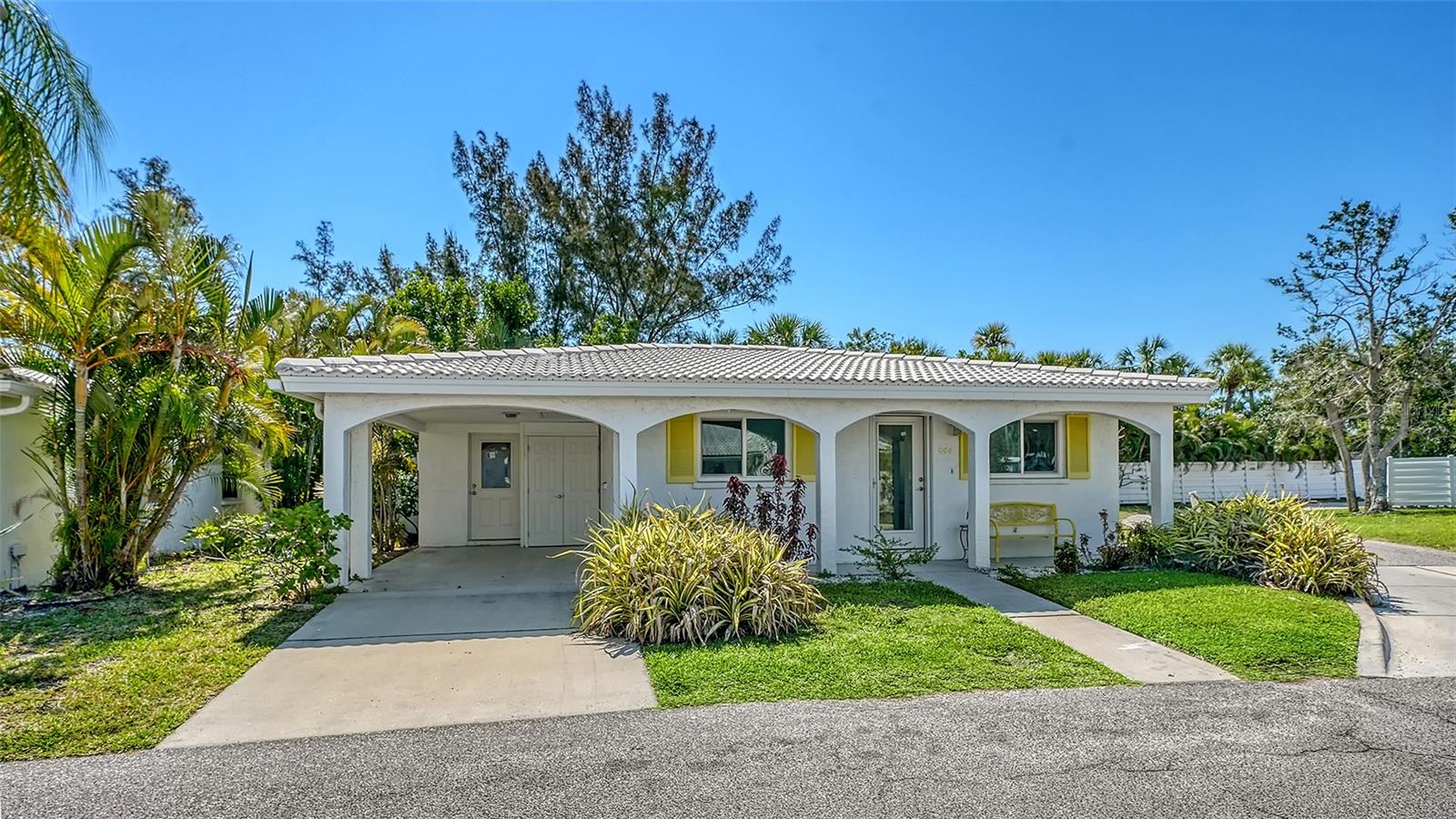 Image 2 of 72 For 554 Spanish Drive S