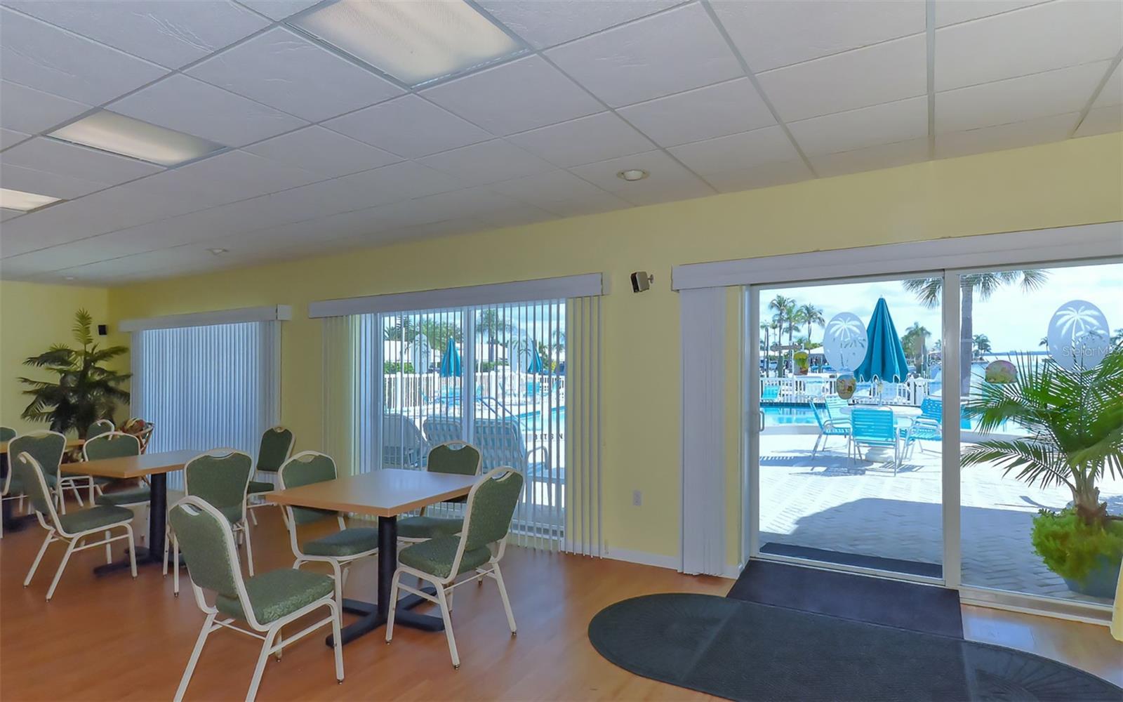 Image 48 of 72 For 554 Spanish Drive S