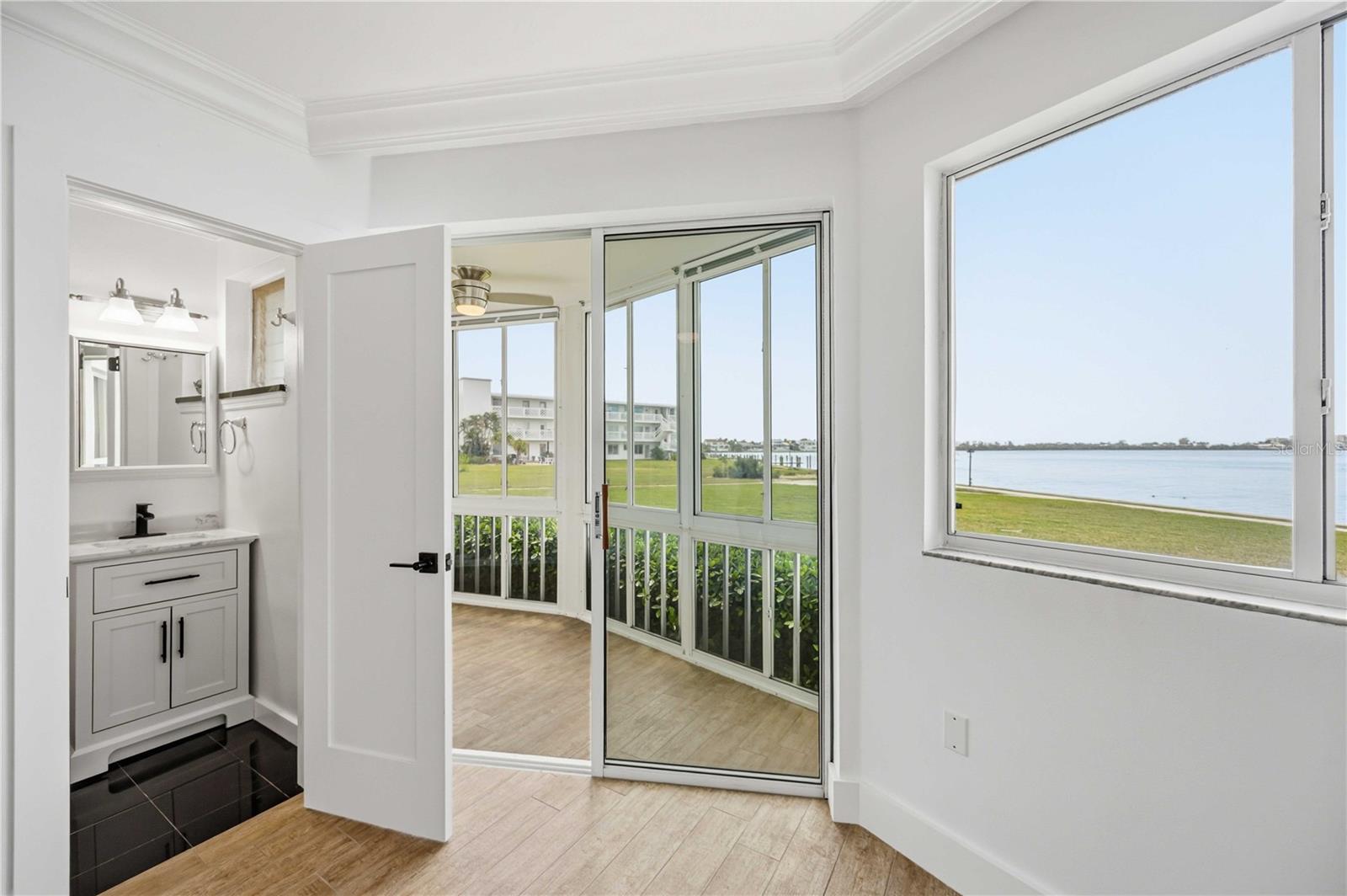 Image 24 of 52 For 769 John Ringling Boulevard 2